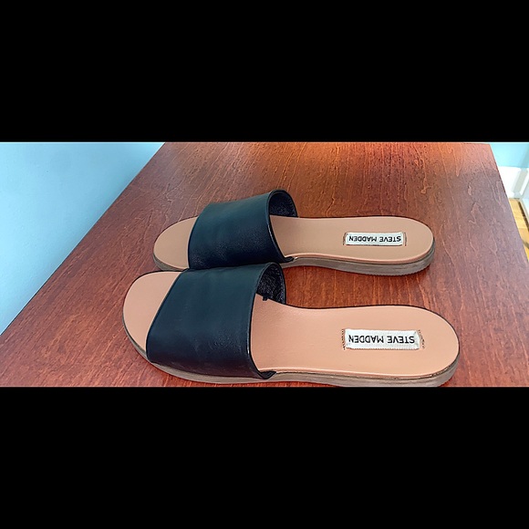 Steve Madden Sandals - Picture 1 of 3